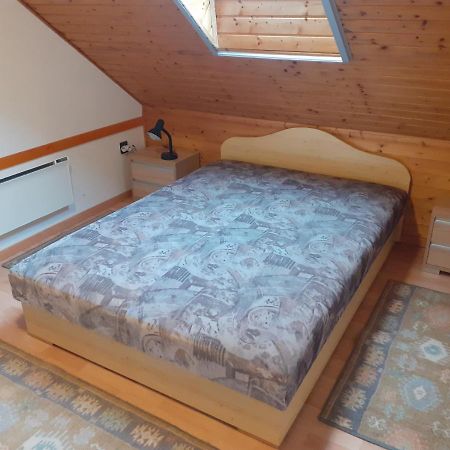 Patri Apartmanhaz Кестели Екстериор снимка