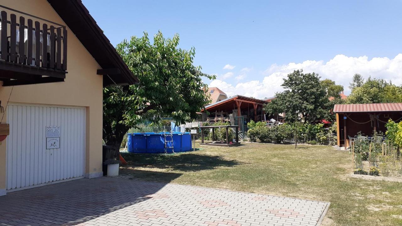 Patri Apartmanhaz Кестели Екстериор снимка