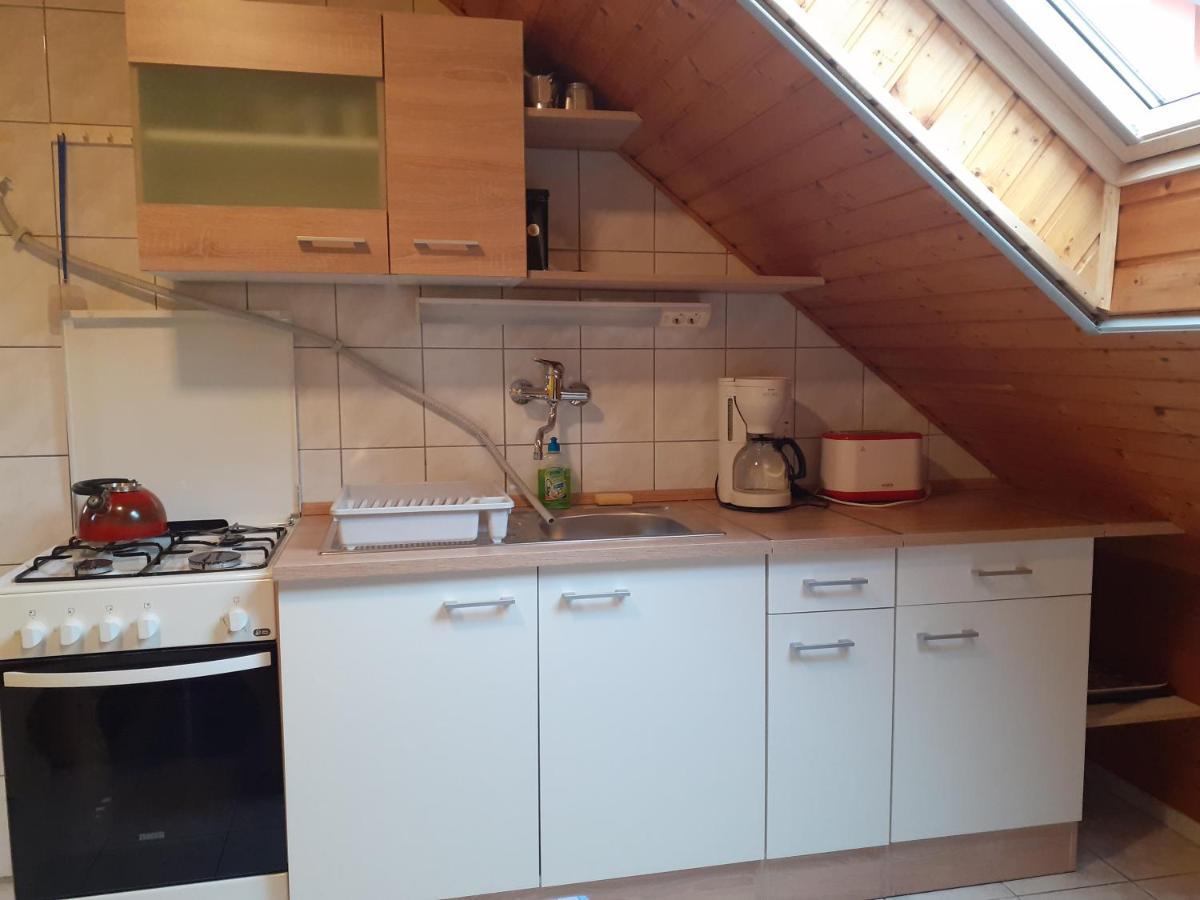 Patri Apartmanhaz Кестели Екстериор снимка