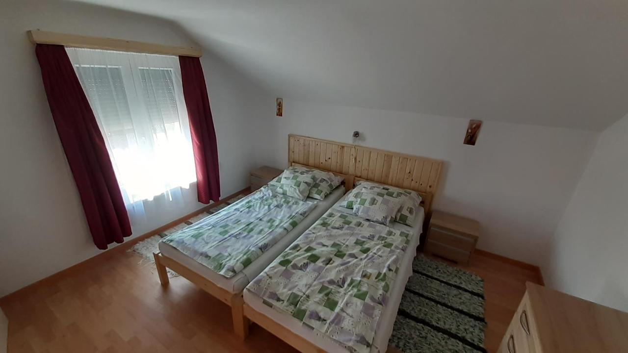 Patri Apartmanhaz Кестели Екстериор снимка