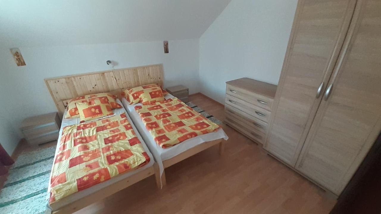 Patri Apartmanhaz Кестели Екстериор снимка
