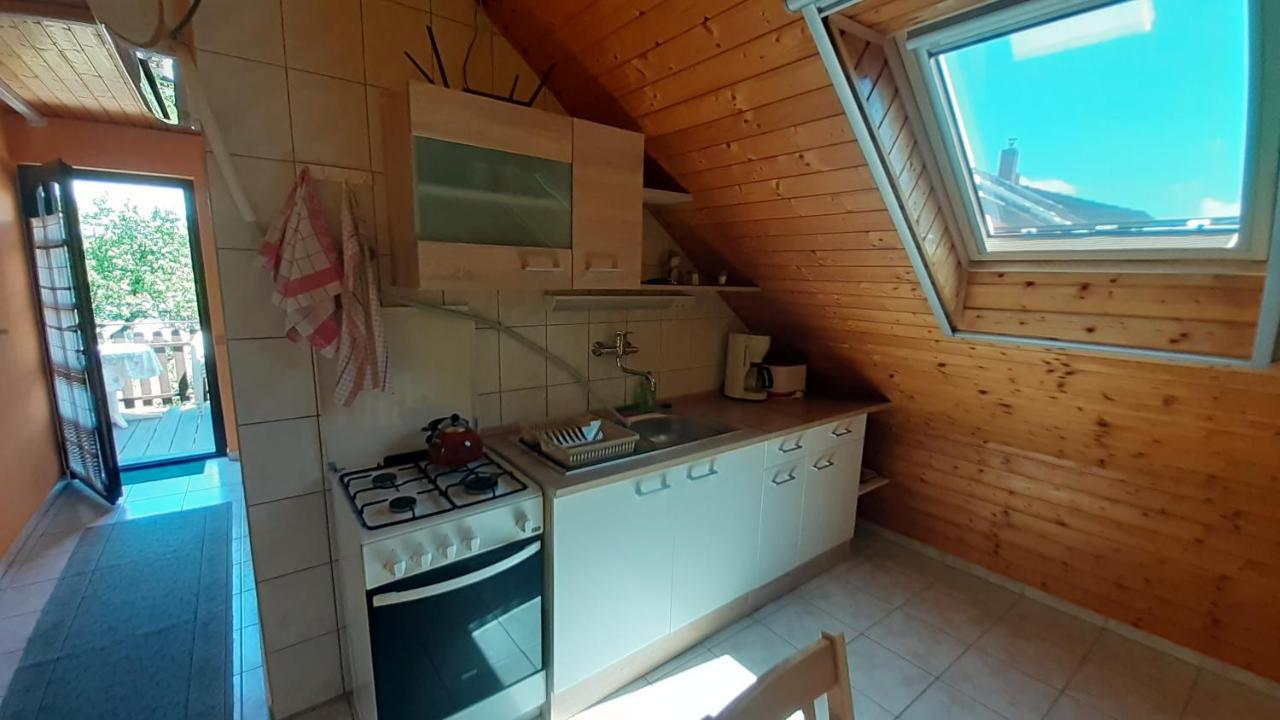 Patri Apartmanhaz Кестели Екстериор снимка