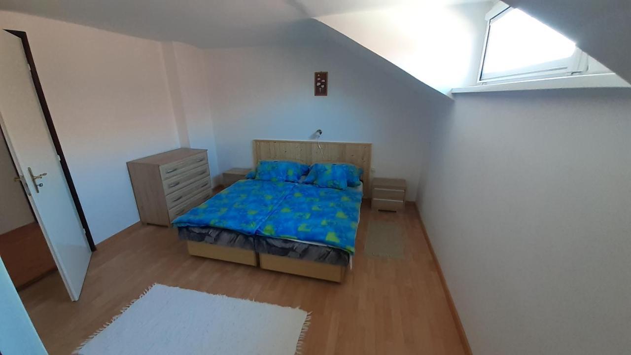 Patri Apartmanhaz Кестели Екстериор снимка